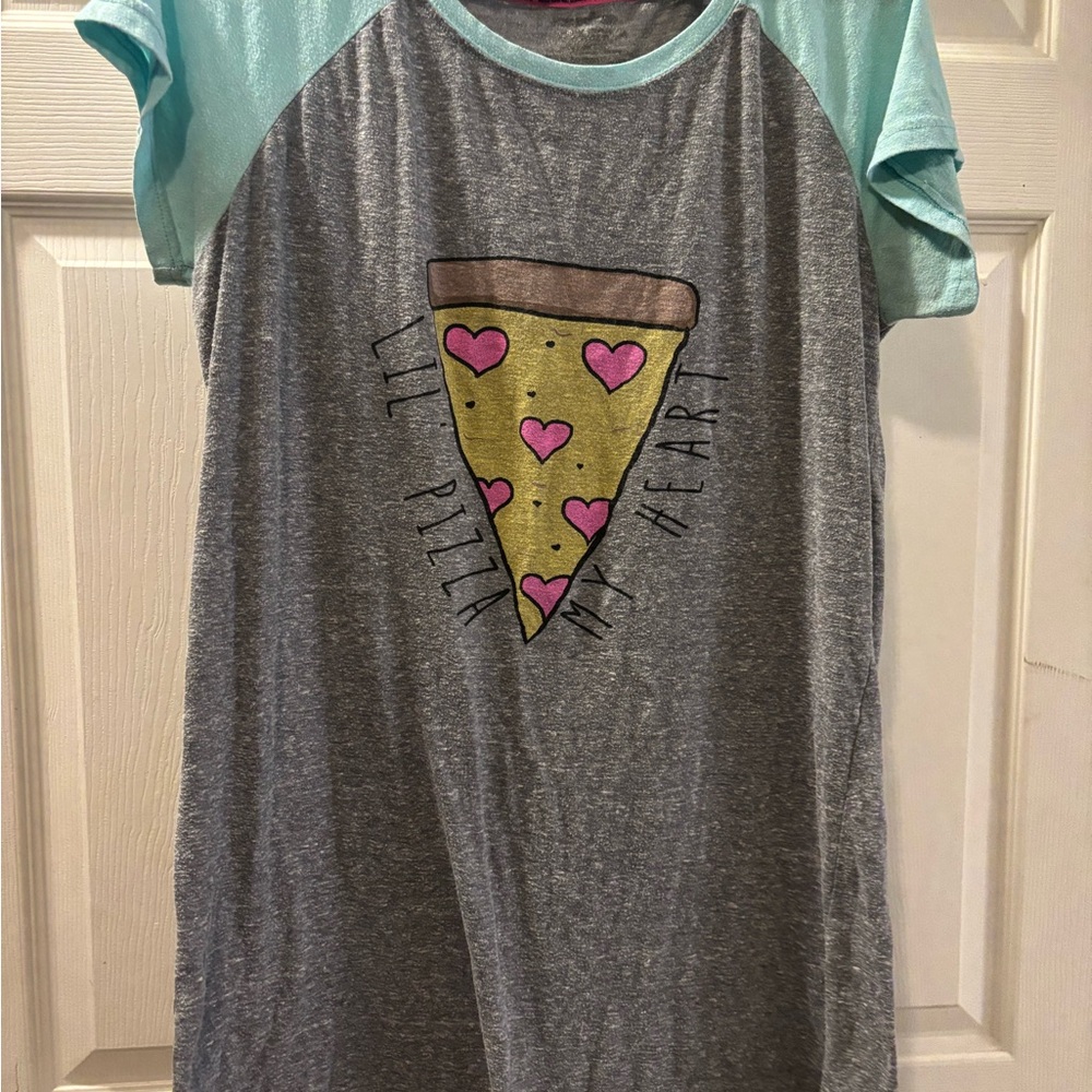 Gray and Teal Graphic T-Shirt